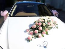 automobilio puošimas gyvomis gėlėmis